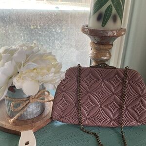 FOSSIL MUTED LAVENDER STAMPED LEATHER CLUTCH “EUC”